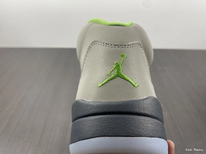 Kicktheory Green 5 (2022) Retro Bean Jordan DM9014-003 0731
